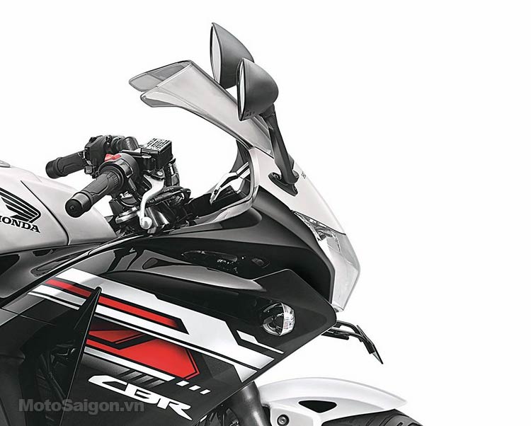 2015-Honda-CBR-250R-moto-saigon-12.jpg