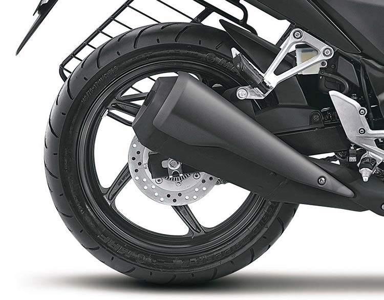 2015-Honda-CBR-250R-moto-saigon-9.jpg