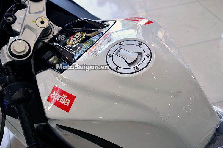 Aprilia-RS4-gia-ban-150tr-motosaigon-14.jpg