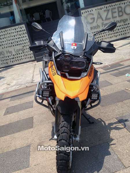 BMW_Motorrad_Club_Vietnam_MotoSaigon_16.jpg