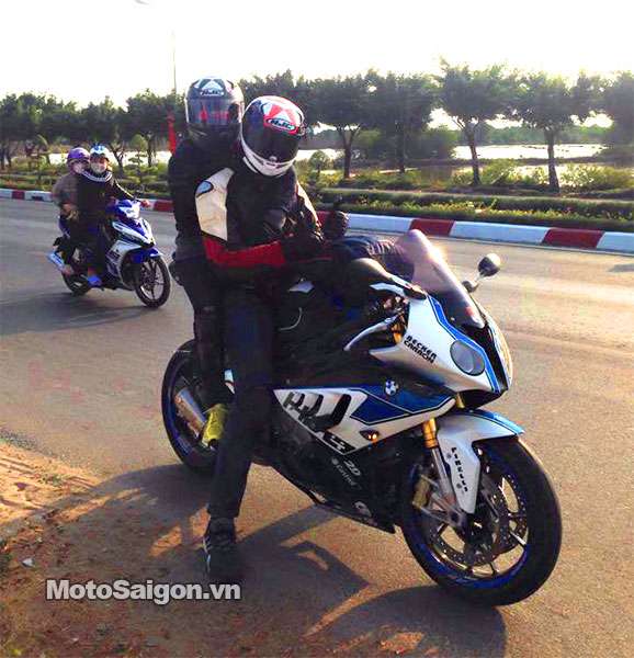 BMW_Motorrad_Club_Vietnam_MotoSaigon_5.jpg