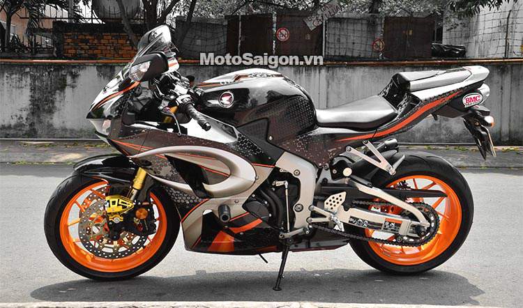 CBR600-RR-2015-Carbonin-motosaigon-20.jpg