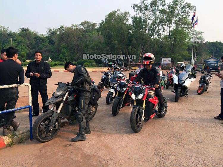 Doan-moto-vietnam-xem-giai-đua-SBK-tai-thai-lan-motosaigon-5.jpg