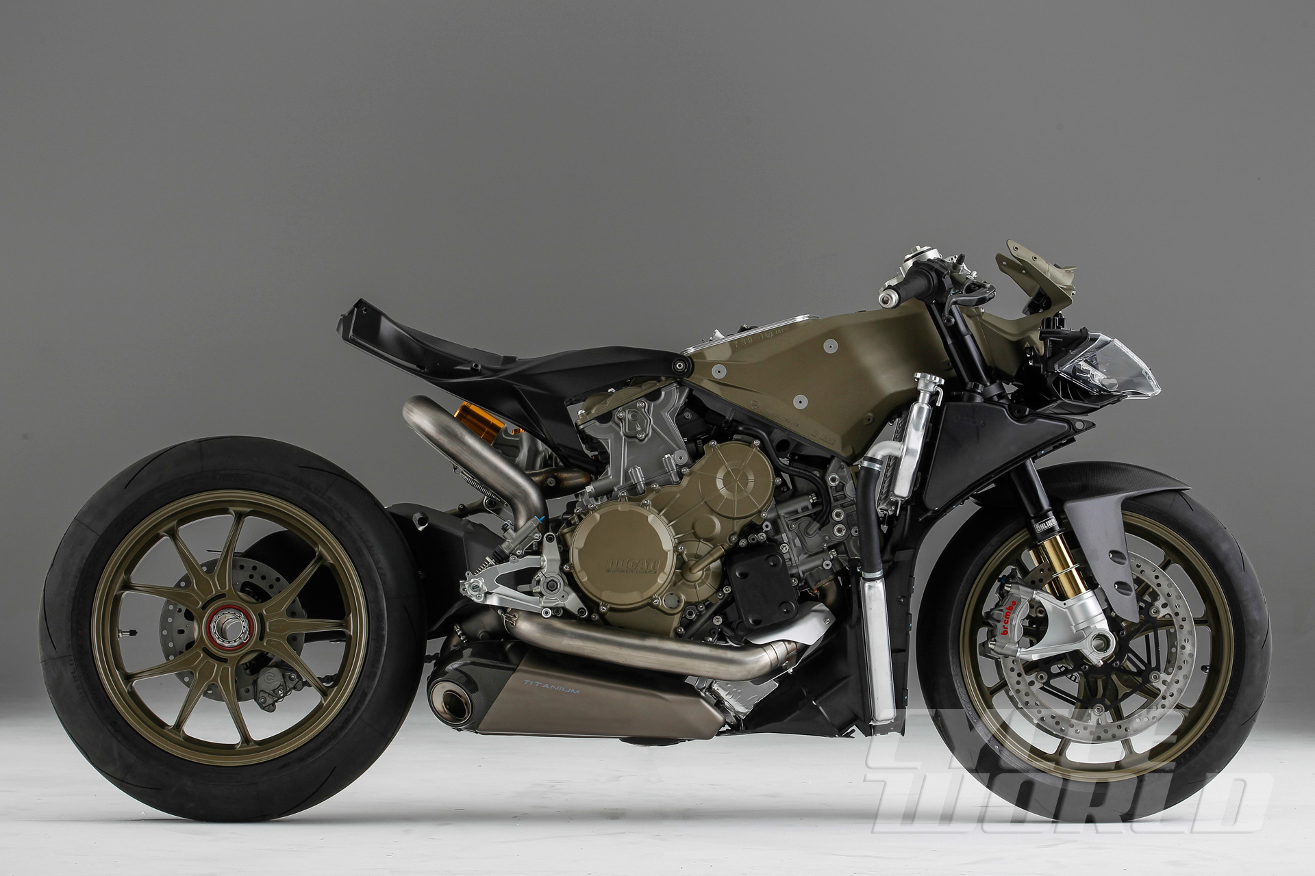 Ducati-Superleggera-detail-407.jpg