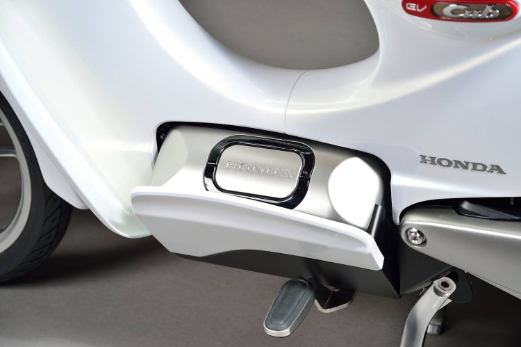 Honda-EV-Cub-Concept-2015-02.jpg
