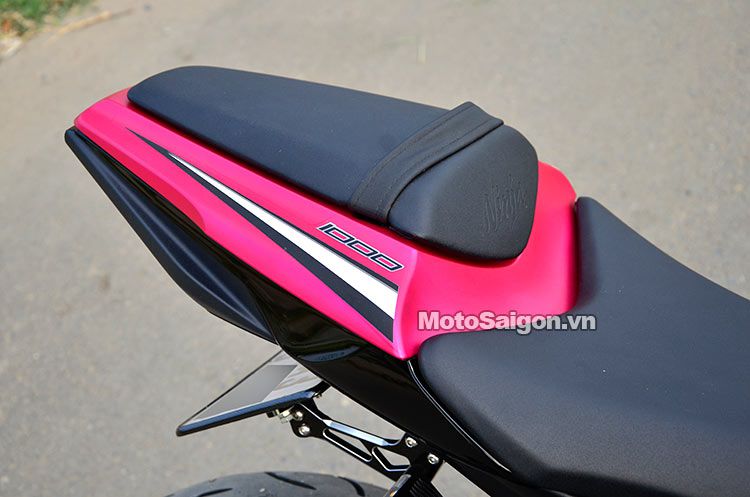 Ninja-ZX-10R-mau-hong-pink-decal-motosaigon-4.jpg