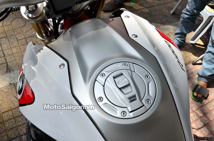 bmw-r1200r-2015-motosaigon-1.jpg