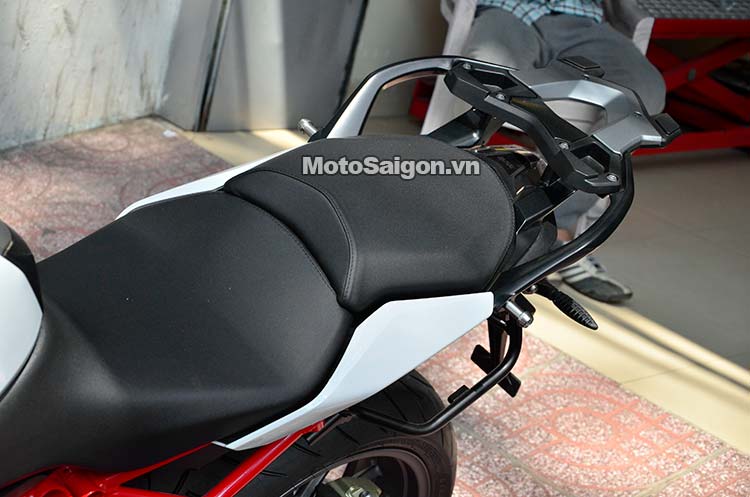 bmw-r1200r-2015-motosaigon-17.jpg