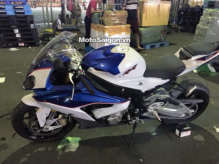 bmw-s1000rr-2015-xanh-motosaigon-6.jpg