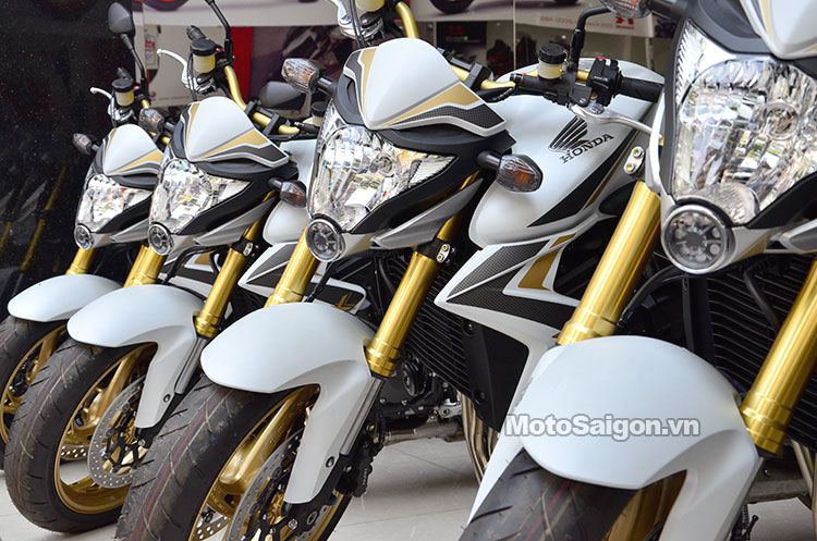 cb1000-2015-gia-ban-mau-trang-motosaigon-1.jpg