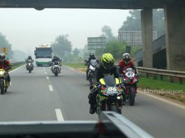 Đánh giá xe Yamaha R1 2015