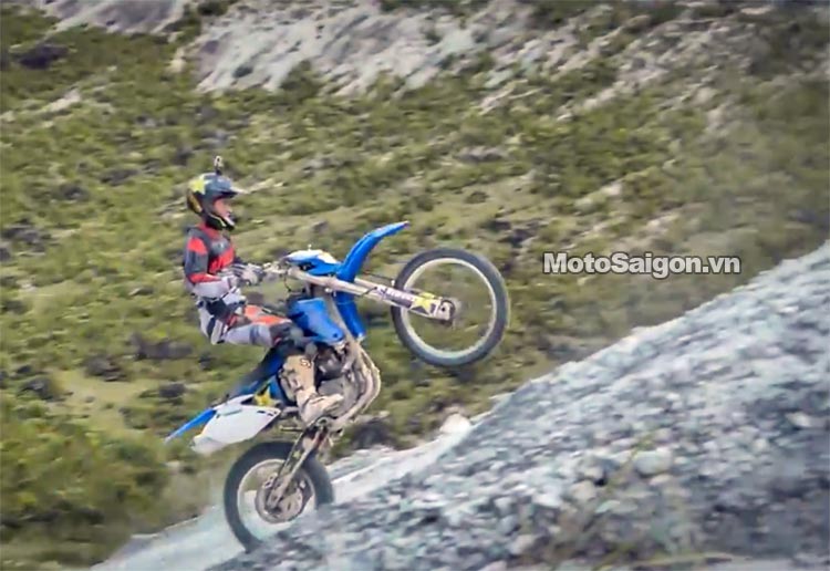dua-xe-cao-cao-motorcross-leo-doc-da-trang-thung-khe-motosaigon-7.jpg