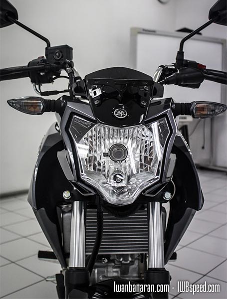 fz150i-v2-2015-New-V-Ixion-motosaigon-14.jpg