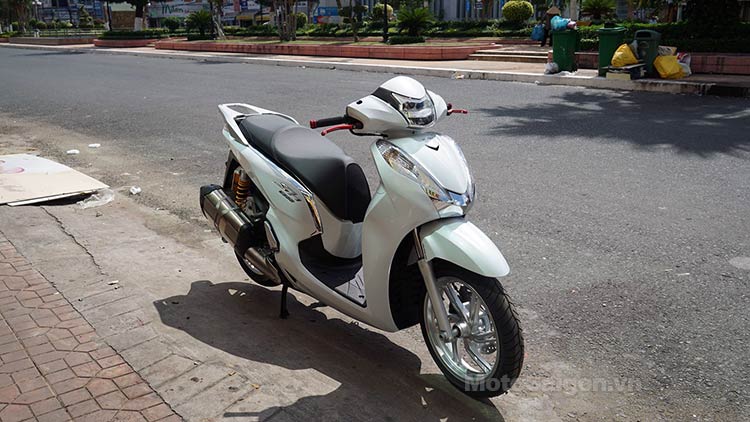 honda-sh300i-2015-moto-saigon-4.jpg