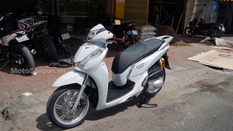 honda-sh300i-2015-moto-saigon-6.jpg