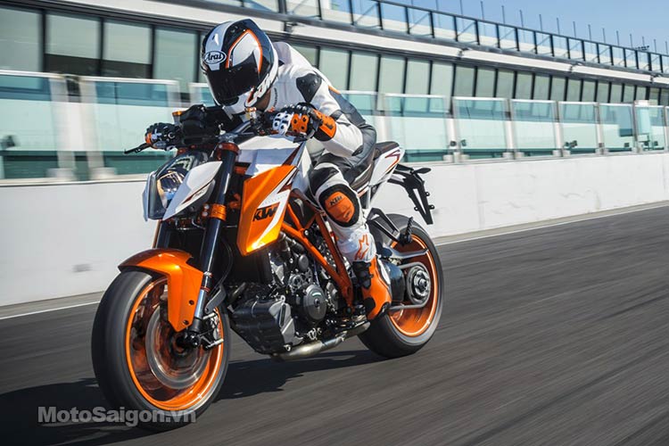 ktm-1290-superduke-R-2016-moto-saigon-1.jpg