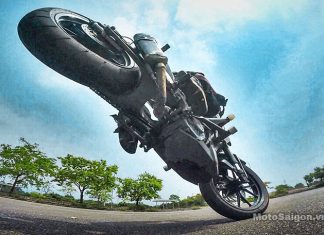 KTM Duke Stunt Riding