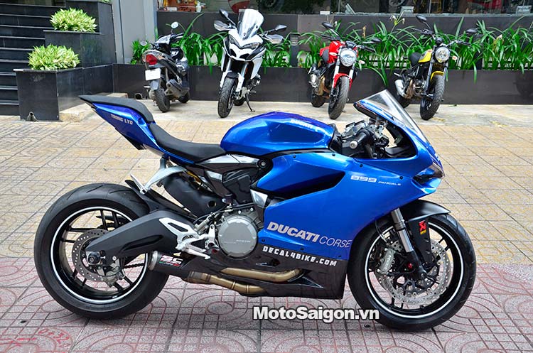 panigale-899-decal-xanh-motosaigon-1.jpg