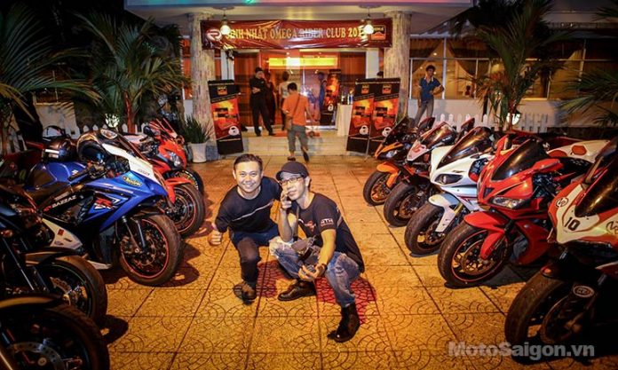 Màn đốt lốp ấn tượng tại Sinh nhật lần 4 Omega Rider Club - Motosaigon