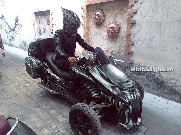 xe-moto-alien-predator-quai-vat-motosaigon-1.jpg