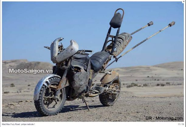 Xe moto độ quái đản trong phim Max Điên - Motosaigon