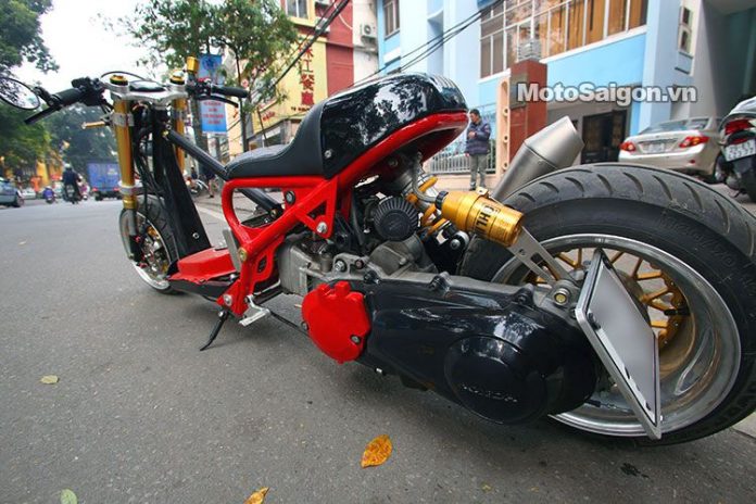 Naked-bike Ấn Độ giá 100 triệu đồng tại Hà Nội ! - Motosaigon