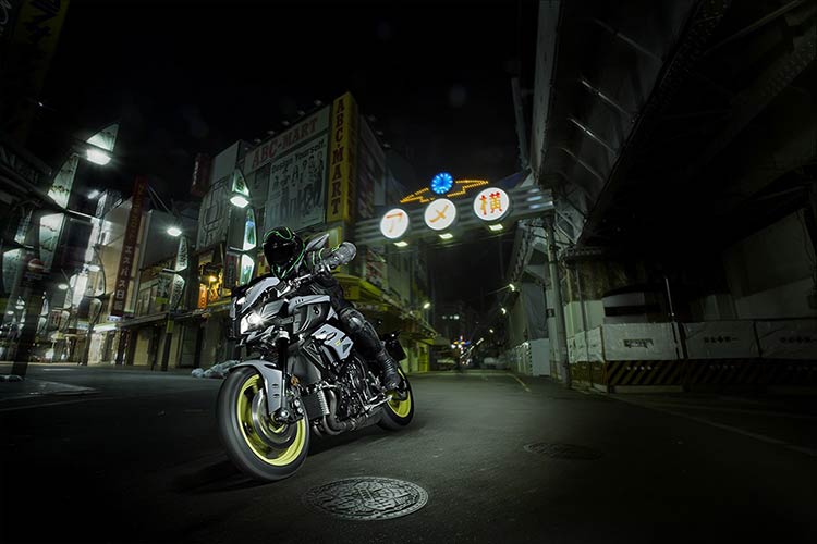 yamaha-mt10-2016-moto-saigon-11.jpg