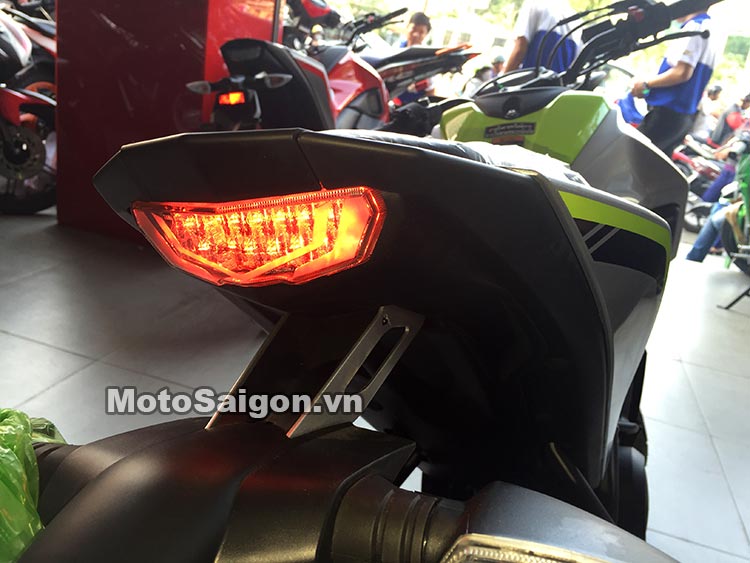 yamaha-mt15-2016-moto-saigon-13.jpg