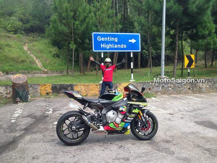 yamaha-r1-di-tour-malaysia-moto-saigon-23.jpg