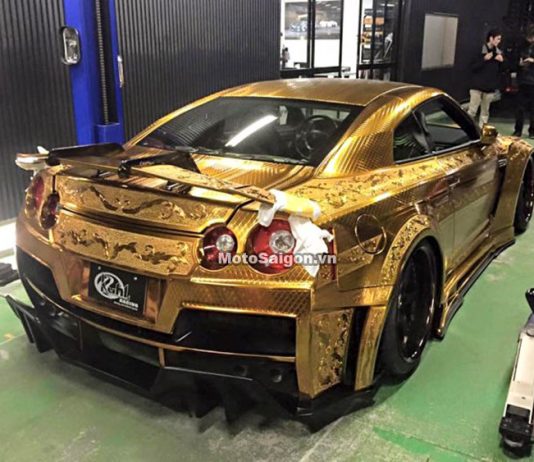 gold godzilla nissan R35 GTR mạ vàng