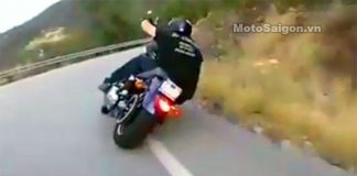 Xe moto Harley ôm cua tốc độ cao trên đèo