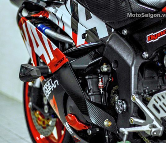 Yamaha R6 tem đen đỏ lên đồ chơi khủng
