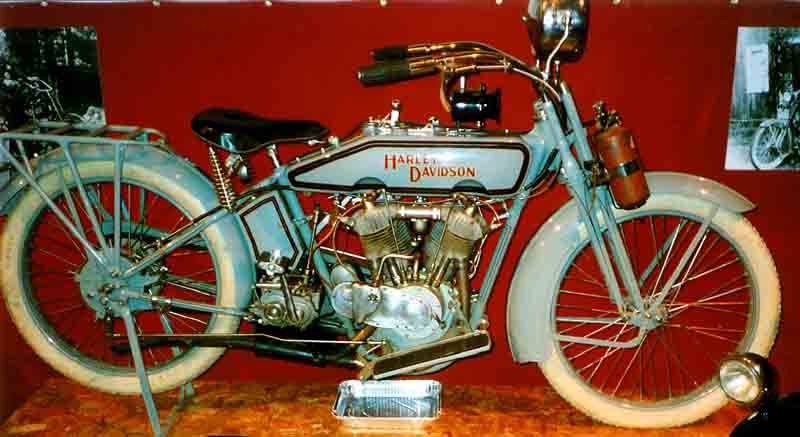 Harley-Davidson_1000_cc_HT_1916