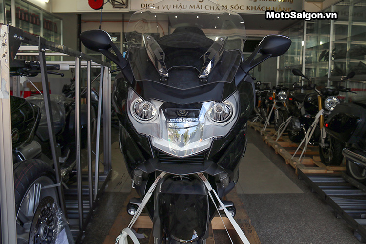 bmw-k1600-gtl-motosaigon-16