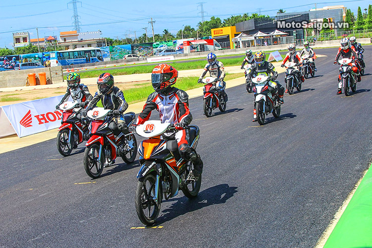 Giải đua xe Cúp vô địch quốc gia vòng 10 tại sân đua Duy Thái - Motosaigon