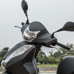 danh-gia-xe-sh300i-2017-mau-do-den-trang-motosaigon-20