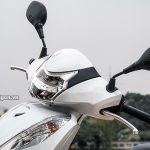 danh-gia-xe-sh300i-2017-mau-do-den-trang-motosaigon-37