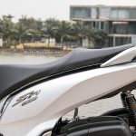 danh-gia-xe-sh300i-2017-mau-do-den-trang-motosaigon-4