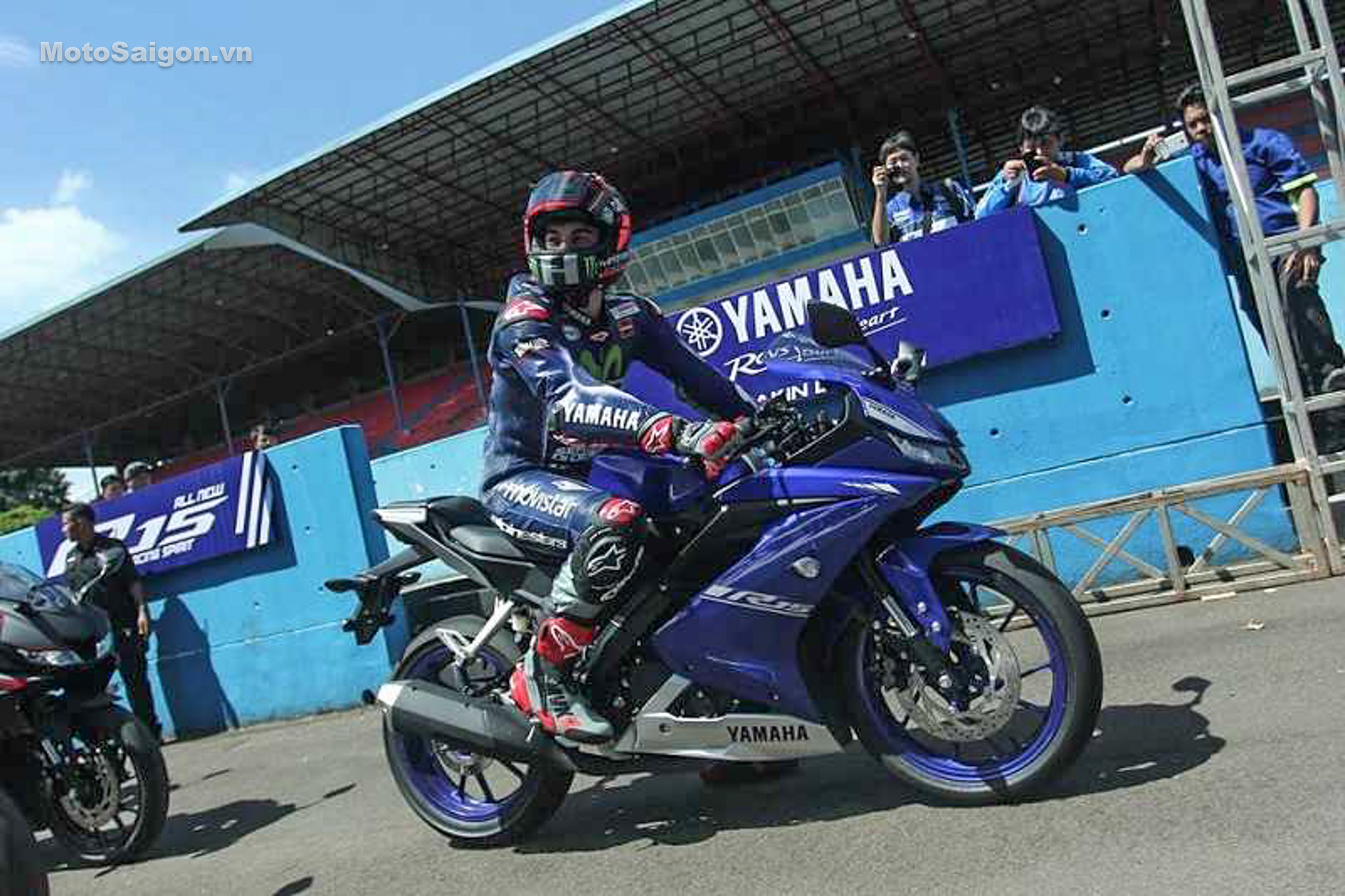 Đánh giá xe Yamaha R15 v3 2017 hình ảnh thông số giá bán - Motosaigon