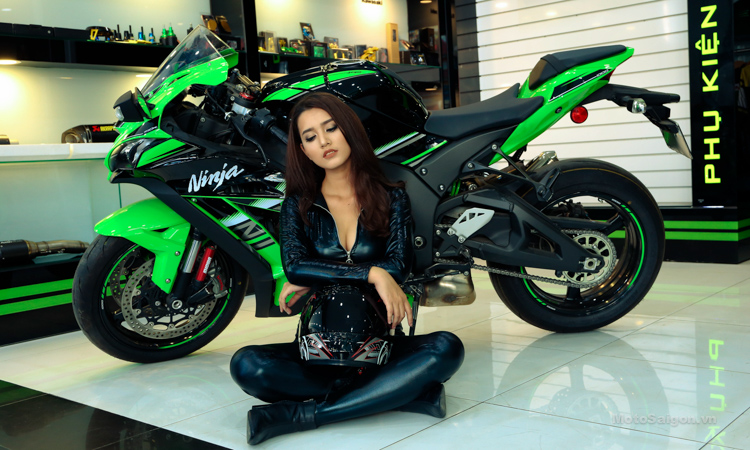 Bộ ảnh "Nữ Ninja" Vy Vy Trương quyến rũ bên 2 chiếc moto pkl ZX-10R của ...