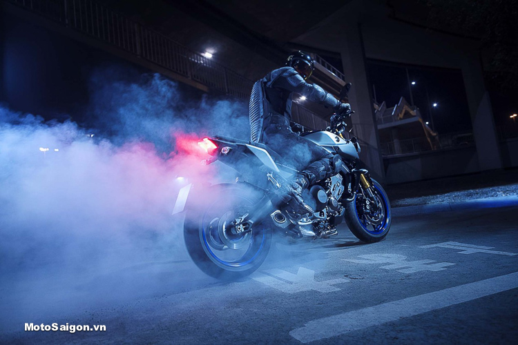Yamaha MT-09 SP 2018 phiên bản đặc biệt lộ diện tại EICMA - Motosaigon