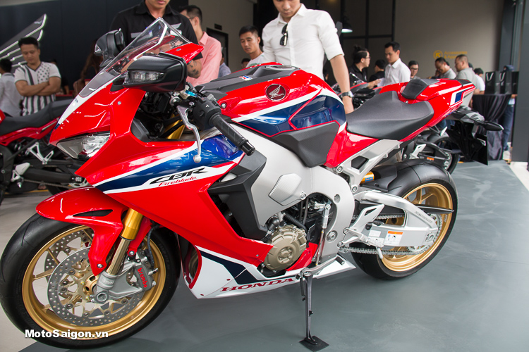 Honda chính thức khai trương showroom Honda Moto đầu tiên tại Việt Nam
