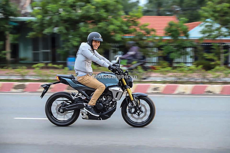 Honda CB150R 2018 đầu tiên lăn bánh tại Việt Nam
