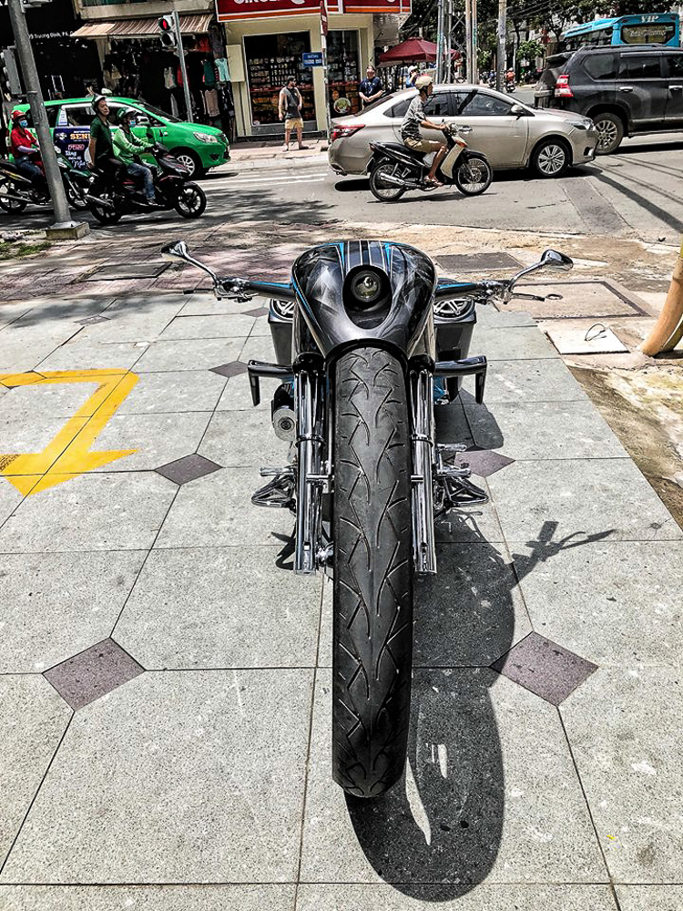 Siêu phẩm Harley-Davidson độ phong cách Bagger bánh 32 inch tại Sài Gòn ...