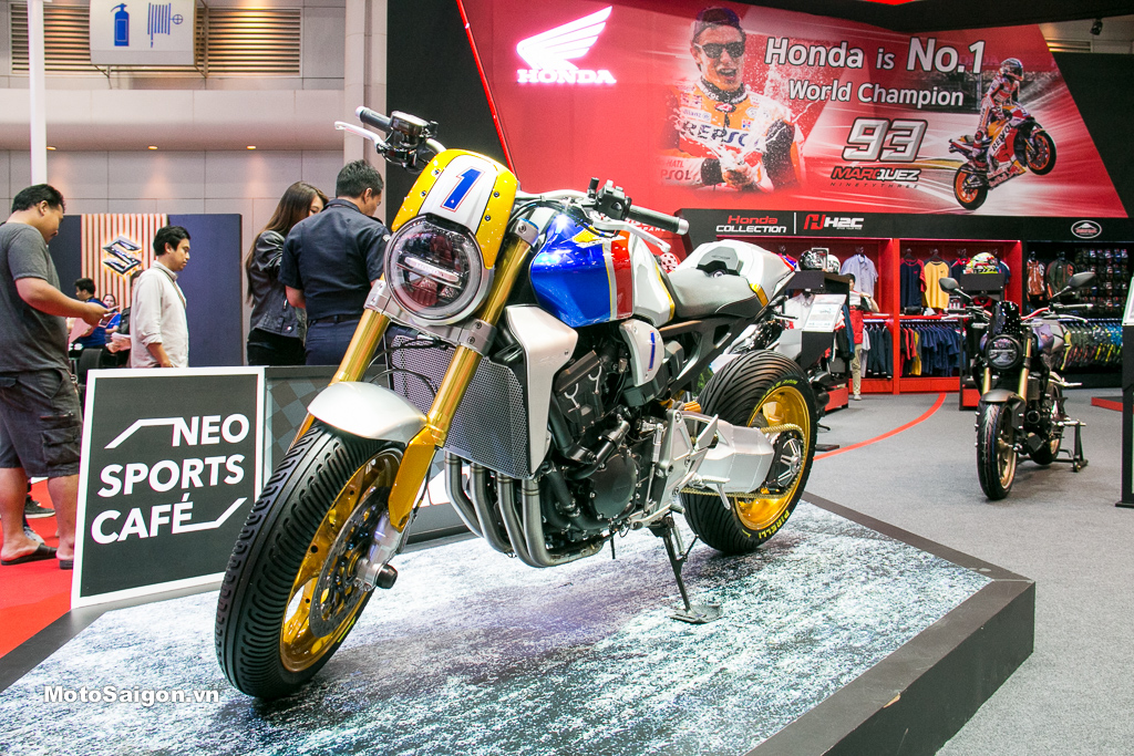Honda CB1000R độ full đồ chơi hàng hiệu chính hãng của Honda Racing