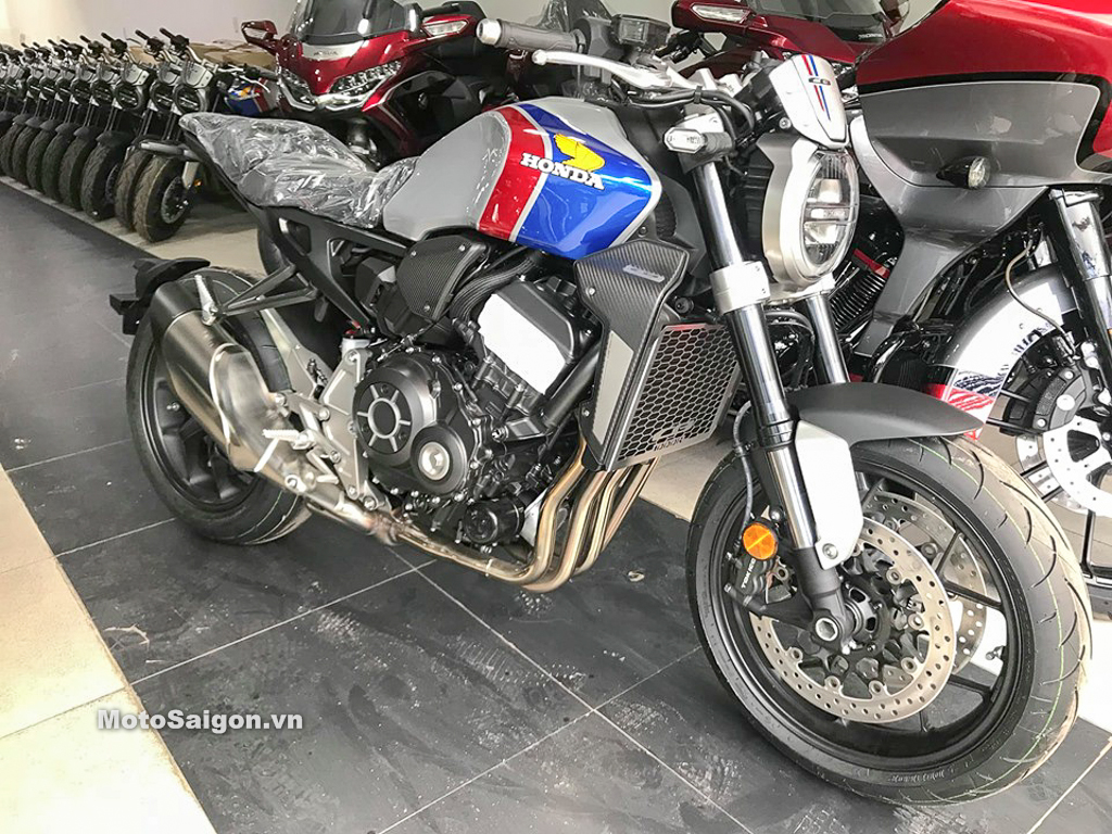 Honda CB1000R Limited Edition 2019 bản giới hạn về VN số lượng lớn
