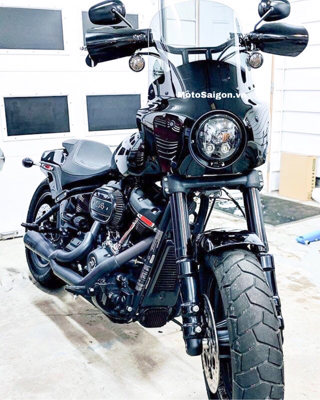 Muon Van Harley Davidson Fat Bob độ Phong Cach Club Style Motosaigon