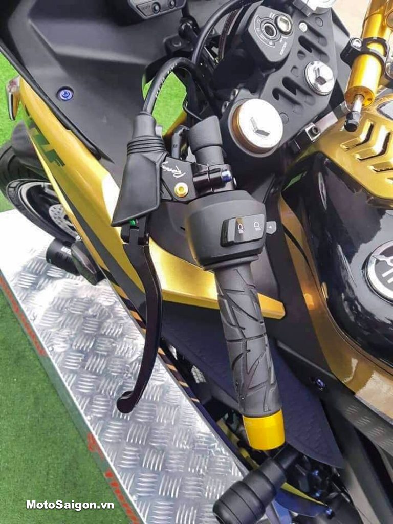 Diện kiến Yamaha R15 v3 ABS với gói độ 34 món đồ chơi gần 100 triệu ...