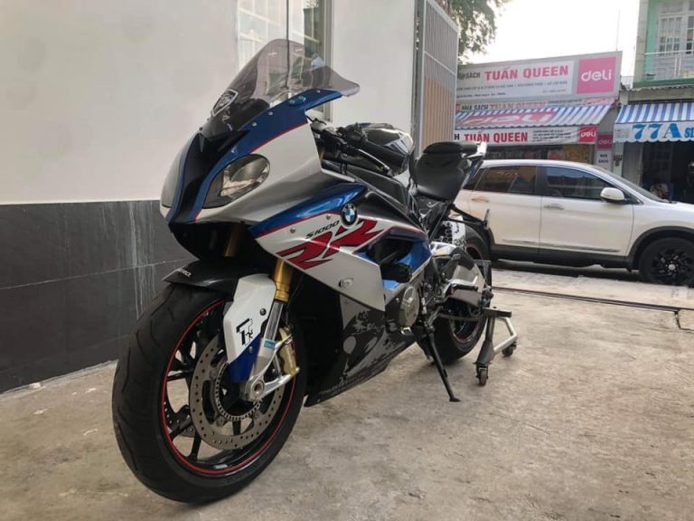 Trộm xe moto BMW S1000RR đã trả lại nguyên vẹn xe - Motosaigon