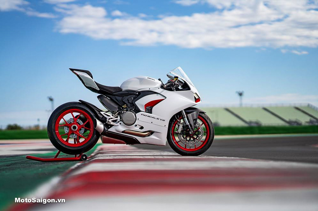 Ducati Panigale V2 trong màu sơn White Rosso